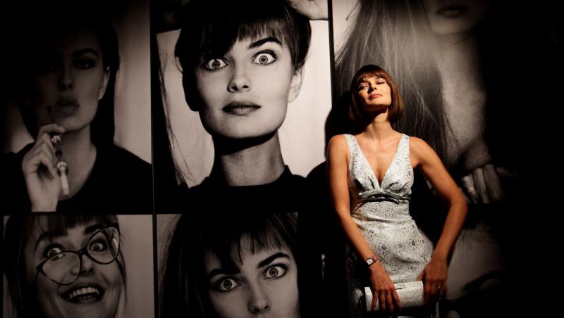 Supermodelul Paulina Porizkova, în costum de baie la 60 de ani. Ce mesaj puternic a transmis: „Așa e la 60”