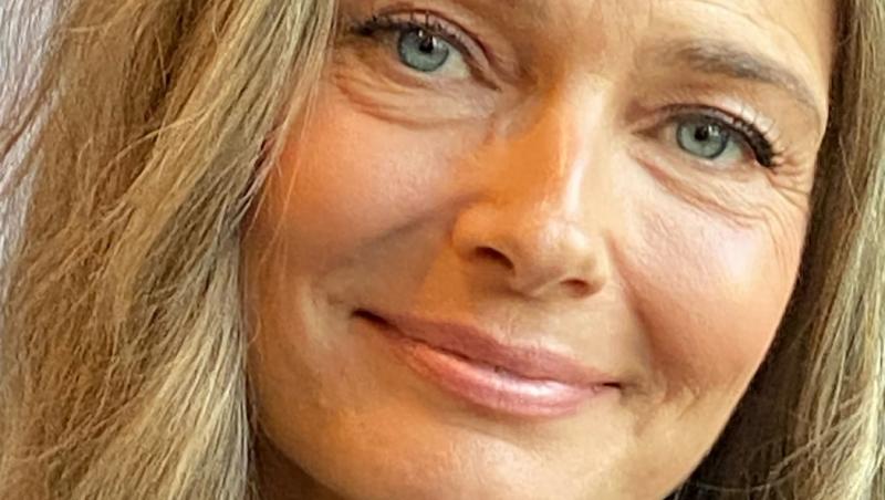 Supermodelul Paulina Porizkova, în costum de baie la 60 de ani. Ce mesaj puternic a transmis: „Așa e la 60”