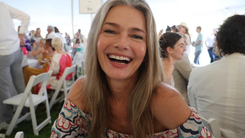 Supermodelul Paulina Porizkova, în costum de baie la 60 de ani. Ce mesaj puternic a transmis: „Așa e la 60”