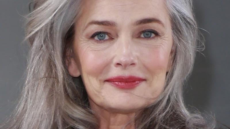 Supermodelul Paulina Porizkova, în costum de baie la 60 de ani. Ce mesaj puternic a transmis: „Așa e la 60”