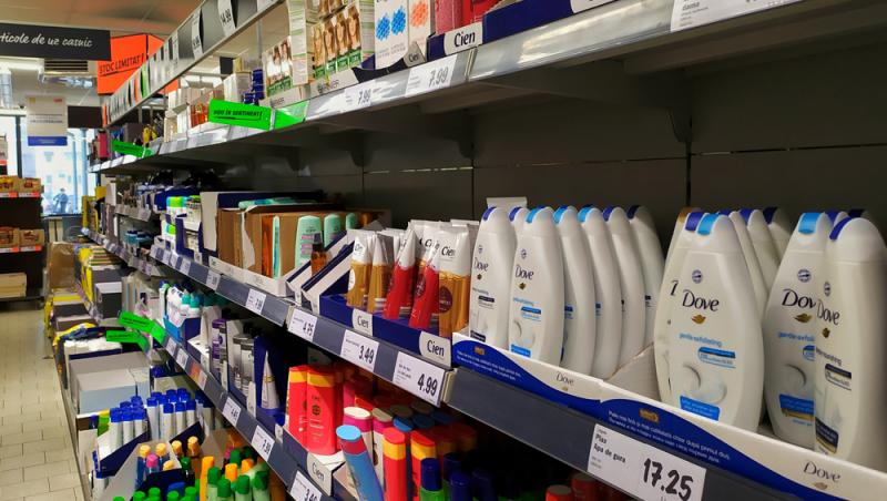 Un celebru supermarket din România nu va scumpi produsele de la 1 august 2025. Cum e posibil în contextul măririi TVA-ului