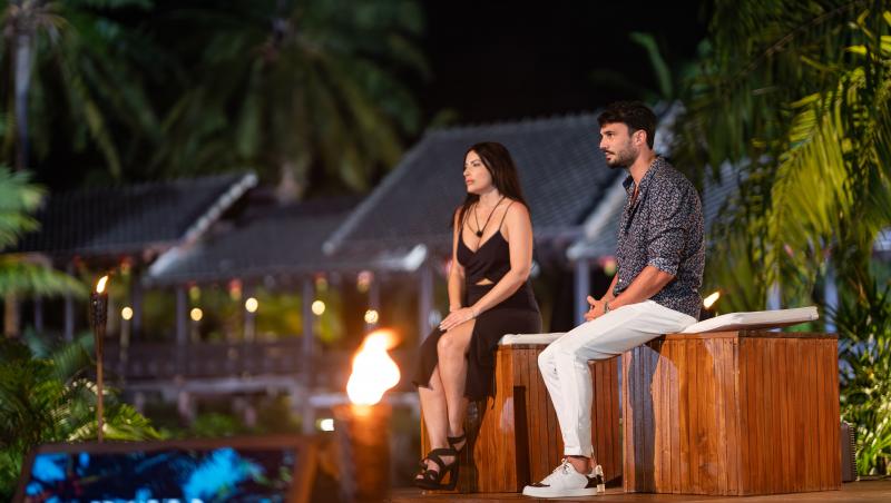 Insula Iubirii, 31 iulie 2025. Claudiu Borca a cerut-o în căsătorie pe Isabel Martinez Villa la bonfire: „După 19 ani...”