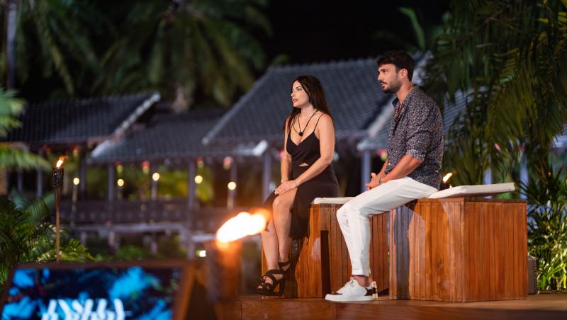 Insula Iubirii, 31 iulie 2025. Claudiu Borca a cerut-o în căsătorie pe Isabel Martinez Villa la bonfire: „După 19 ani...”