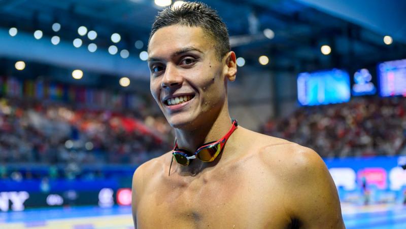 David Popovici, gest demn de un campion în fața rivalului său, Pan Zhanle. Cum i-a surprins iubita sportivului