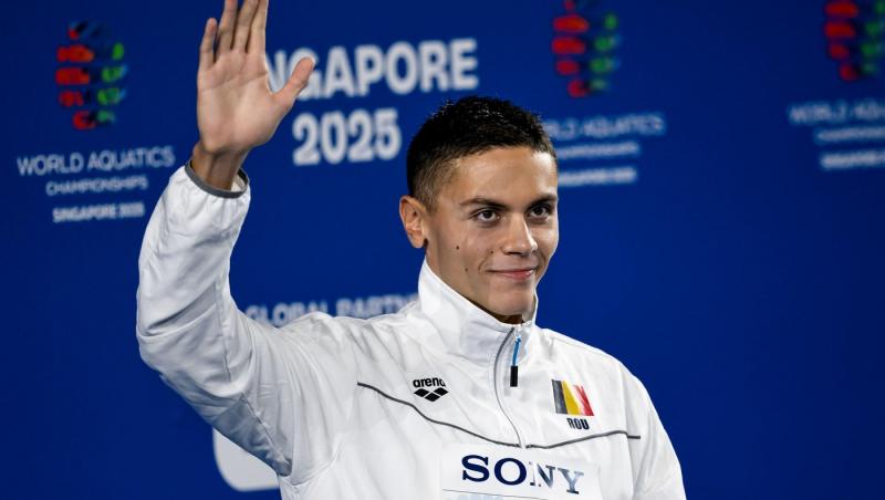 David Popovici, gest demn de un campion în fața rivalului său, Pan Zhanle. Cum i-a surprins iubita sportivului