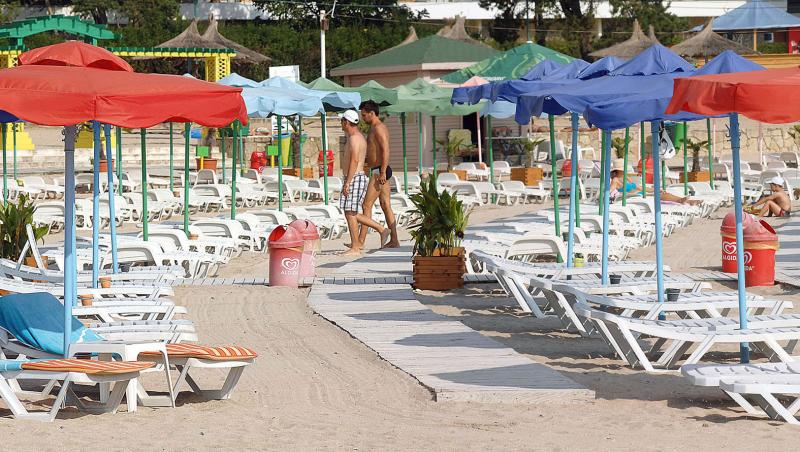 Plaja din Mamaia care cere bani chiar și celor care vin cu prosopul. Taxa absursă pentru o zi de stat la plajă