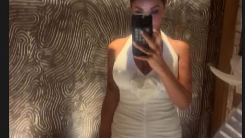 Cum arată Natalia Mateuț în costum de baie. Prezentatoarea TV se relaxează în Ibiza. Cine o însoțește