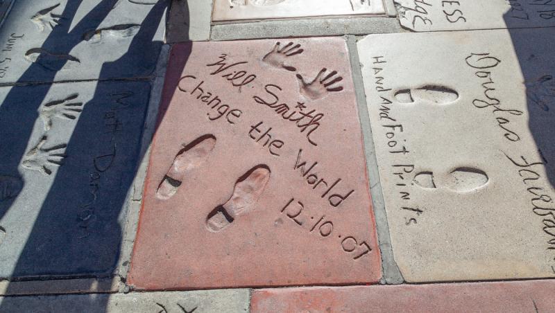 35 de noi celebrități își primesc steaua pe Hollywood Walk of Fame