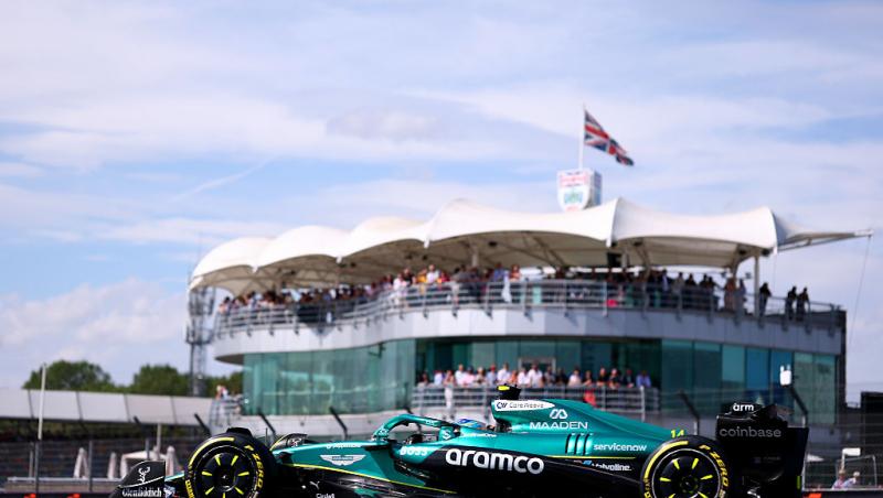 S-au încheiat calificările din Formula 1™ pentru Marele Premiu al Marii Britanii. Max Verstappen în pole position la Silverstone