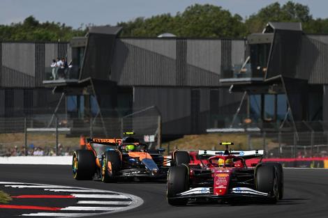 Vezi acum calificările din Formula 1™ pentru Marele Premiu al Marii Britanii.Lupta pentru pole e LIVE în AntenaPLAY și  Antena3CNN