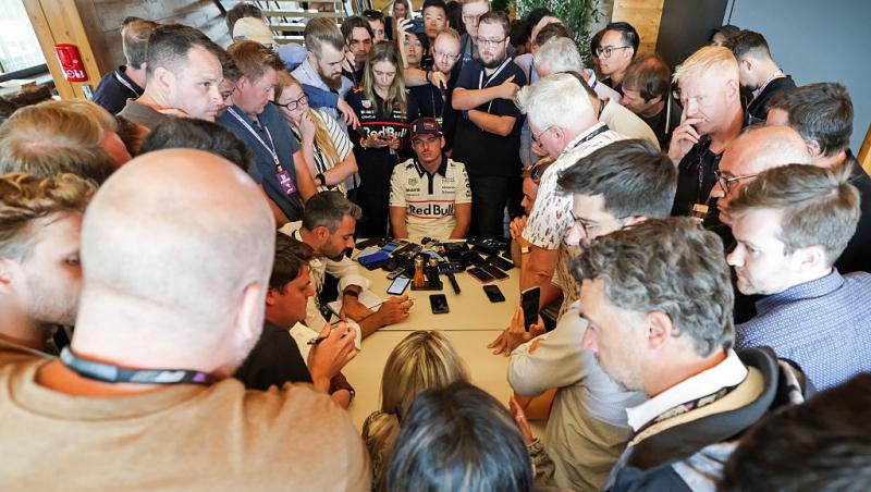 Vezi acum calificările din Formula 1™ pentru Marele Premiu al Marii Britanii.Lupta pentru pole e LIVE în AntenaPLAY și  Antena3CNN