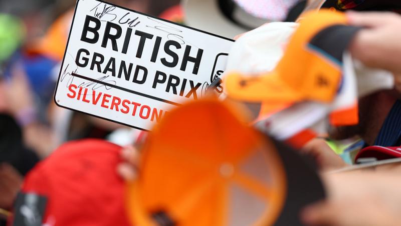 Vezi acum calificările din Formula 1™ pentru Marele Premiu al Marii Britanii.Lupta pentru pole e LIVE în AntenaPLAY și  Antena3CNN