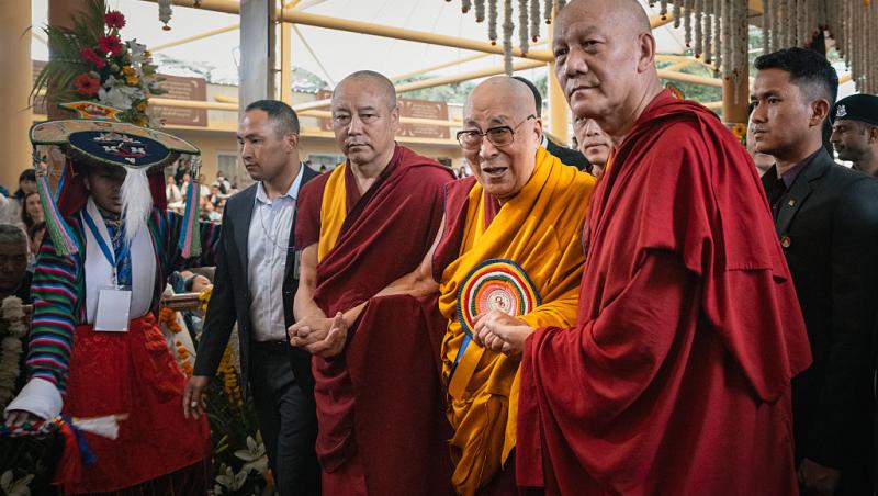 Cum arată Dalai Lama la 90 de ani. Liderul budiștilor tibetani speră să trăiască mai bine de 130 de ani