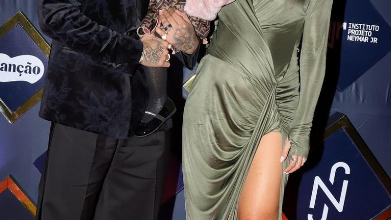 Neymar şi Bruna Biancardi, părinți pentru a doua oară. Ce nume au ales pentru bebeluș. Primele imagini