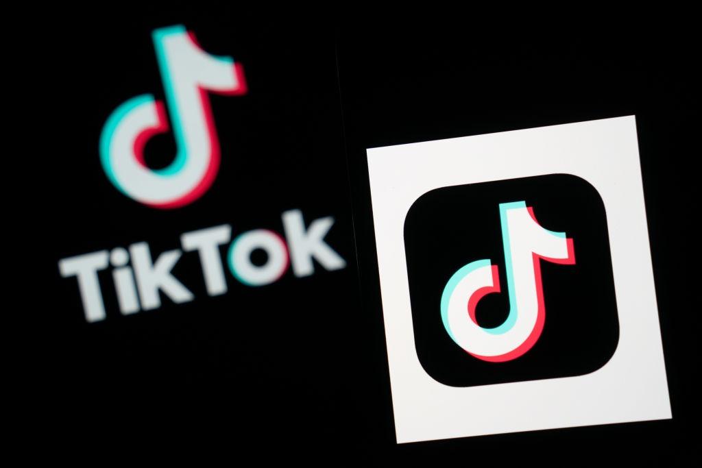 „Te rog, stai 8 secunde…”, o nouă escrocherie pe TikTok! Trendul care exploatează compasiunea utilizatorilor