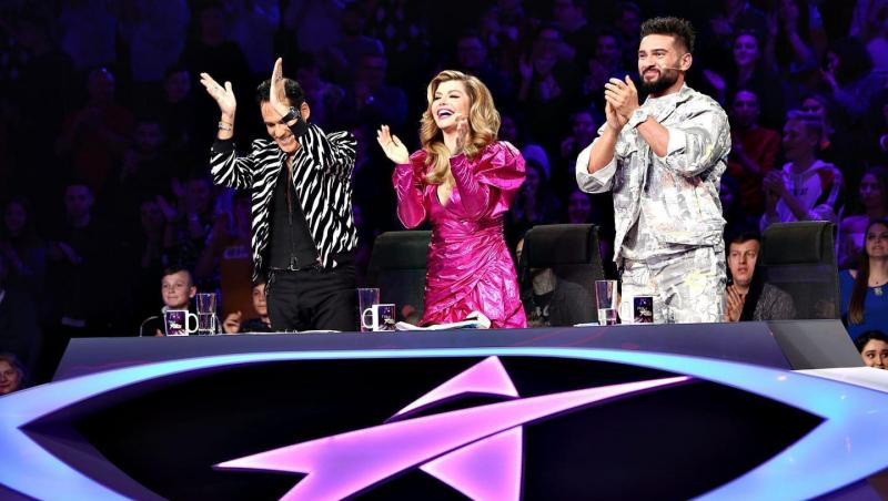 Dorian Popa, imagine rară alături de logodnica lui. Cât de bine arată Andreea într-un costum de baie animal print