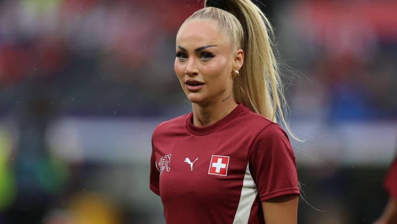 Cum arată acum cea mai frumoasă fotbalistă din lume, după ce a apelat la ajutorul medicului estetician. Sportiva, de nerescunocut