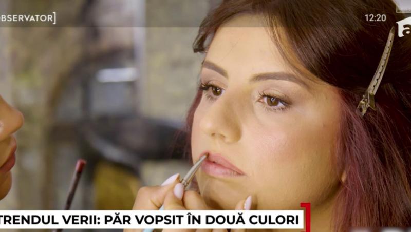 Ce este „peekaboo hair”, trendul care face furori vara aceasta. Cum obții un look îndrăzneț în două culori