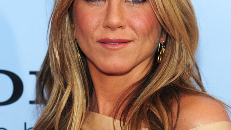 Jennifer Aniston iubește din nou la 56 ani. Cine este noul iubit al celebrei actrițe din serialul Friends