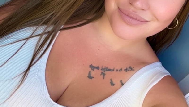 O tânără și-a comandat niște papuci pe un site folosit de numeroși români. Nu i-a venit să creadă ce a primit, de fapt