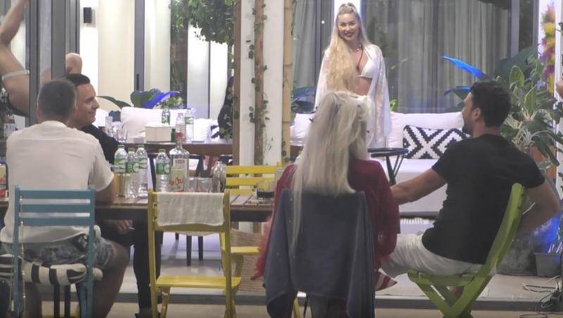 Insula Iubirii PLUS - Twin Villa, sezon 9. Primire incendiară pentru George Vornicu: „Nu prea ai tinerele pe aici”