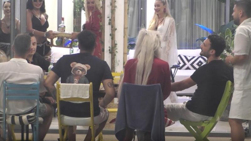 Insula Iubirii PLUS - Twin Villa, sezon 9. Primire incendiară pentru George Vornicu: „Nu prea ai tinerele pe aici”