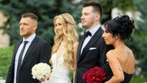 Casting de nași, noul fenomen care ia amploare pe internet. De ce au ajuns românii să își caute părinții spirituali online