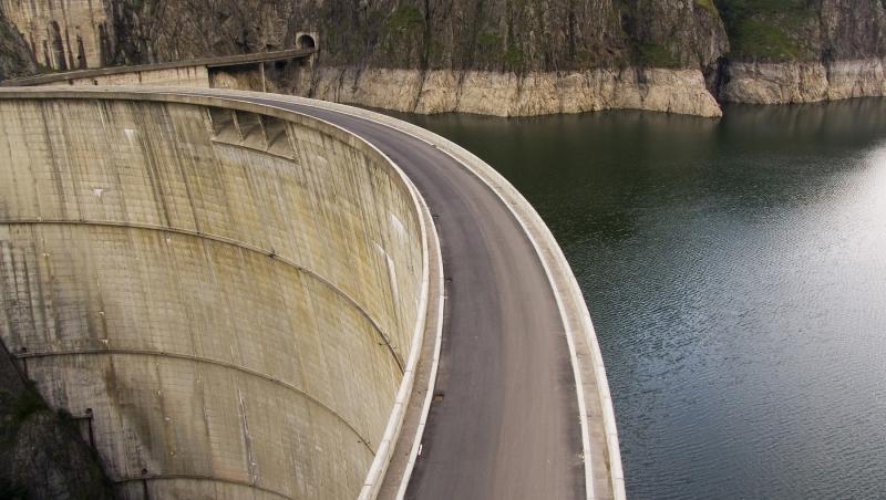 Lacul Vidraru va fi golit pentru prima dată în ultimii 50 de ani. Care e motivul