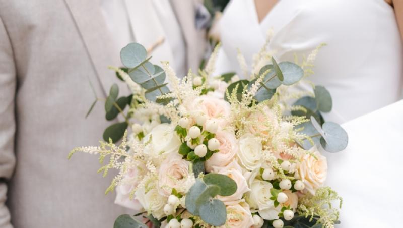 O mireasă a primit o cerință mai puțin obișnuită de la socrii în luna de miere. Internauții au avertizat-o: „Red flag”