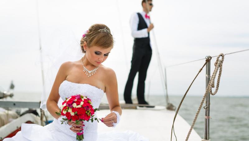 O mireasă a primit o cerință mai puțin obișnuită de la socrii în luna de miere. Internauții au avertizat-o: „Red flag”