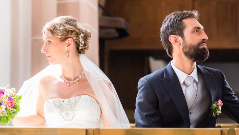 O mireasă a primit o cerință mai puțin obișnuită de la socrii în luna de miere. Internauții au avertizat-o: „Red flag”