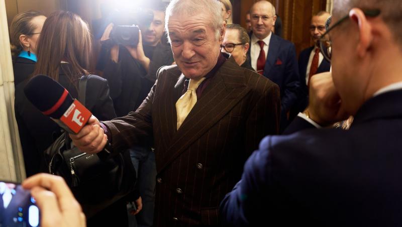 Cum arată Gigi Becali la bustul gol la 67 de ani. Patronul FCSB, asociat cu Hulk Hogan