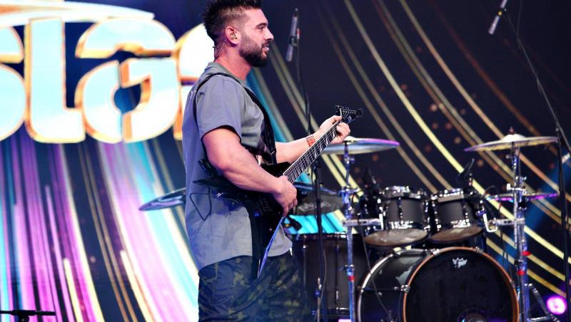 Dorian Popa, așa cum nu a mai fost văzut până acum la brațul logodnicei sale. Cum s-a lăsat filmat alături de Andreea