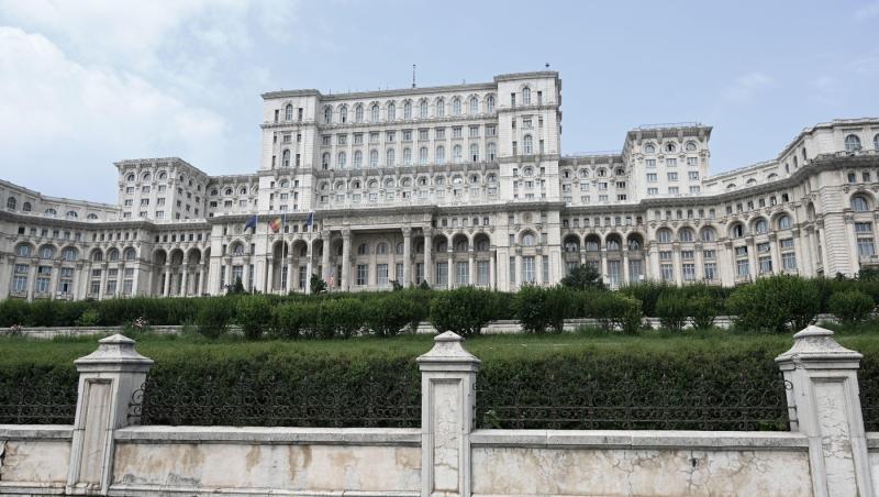 imagine cu palatul parlamentului
