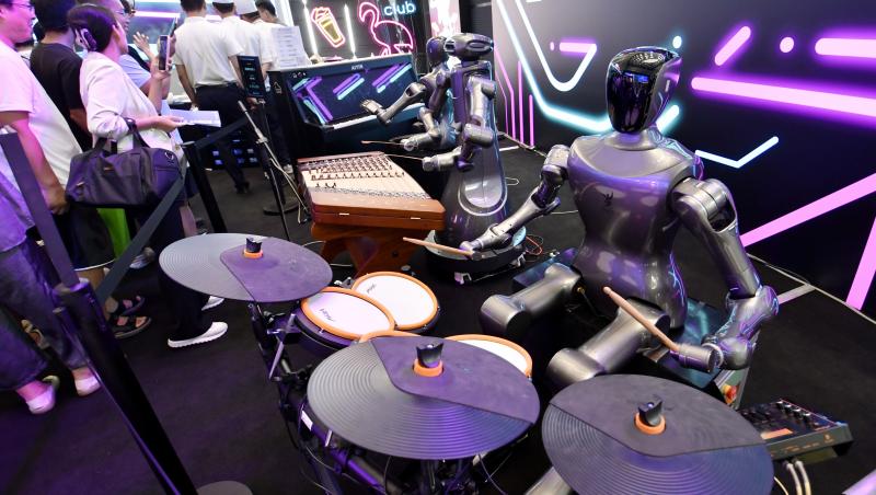 Unii roboți pot fi folosiți în domeniul divertismentului