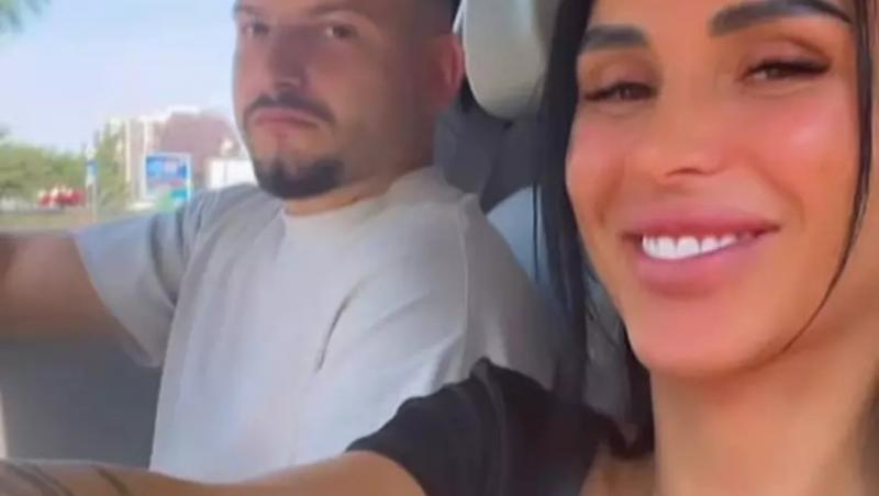 O imagine postată pe rețelele sociale de Daniela Crudu, în care apare alături de iubitul ei