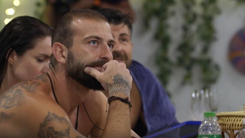 Insula Iubirii, 12 august 2025. Radu Vâlcan a întrerupt petrecerea băieților pentru o discuție în privat. Cum a reacționat Marius