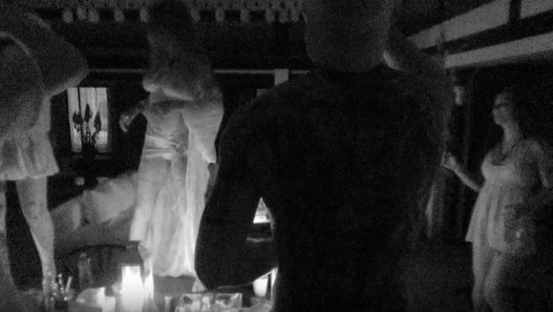 Insula Iubirii, 13 august 2025. O pană de curent a schimbat totul în casa băieților. Ce dorințe ascunse au ieșit la iveală