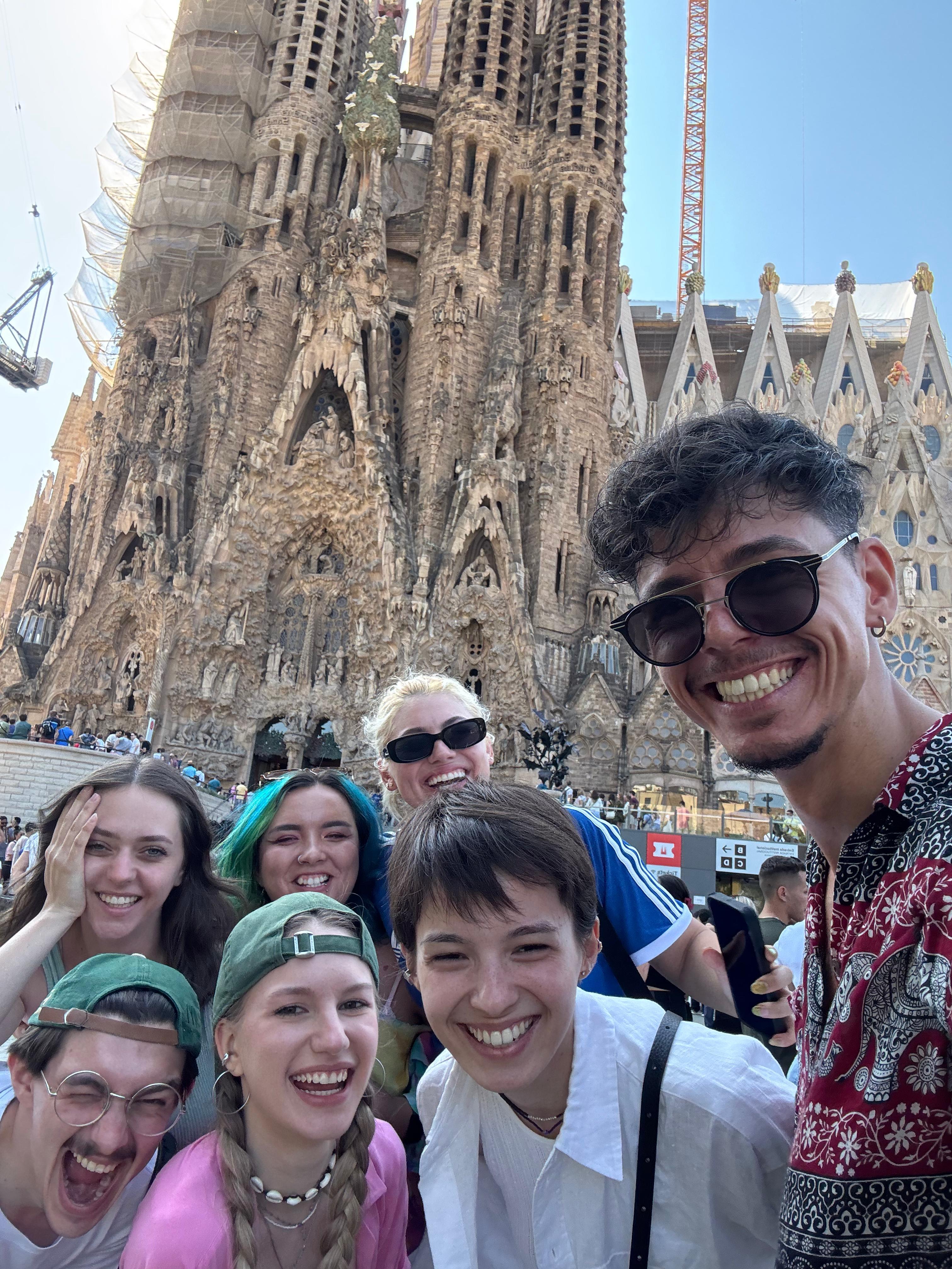 colaj foto cu ilinca gheorghiu si alti actori din serialul Ana, Mi-ai fost scrisa in ADN