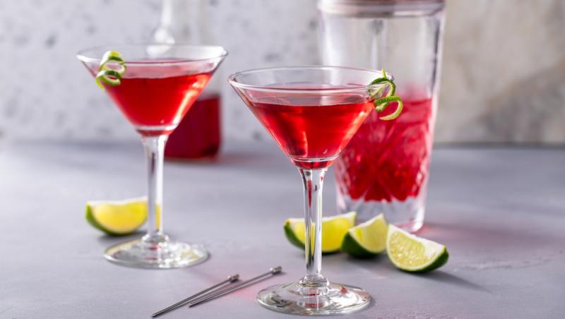Cocktailuri cu vodkă pe care le poți face foarte simplu acasă. De la variantele clasice la cele inedite