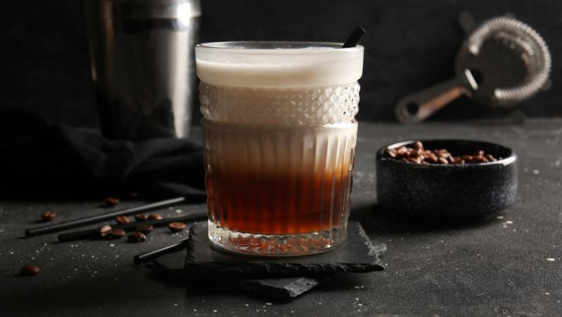 Cocktailuri cu vodkă pe care le poți face foarte simplu acasă. De la variantele clasice la cele inedite