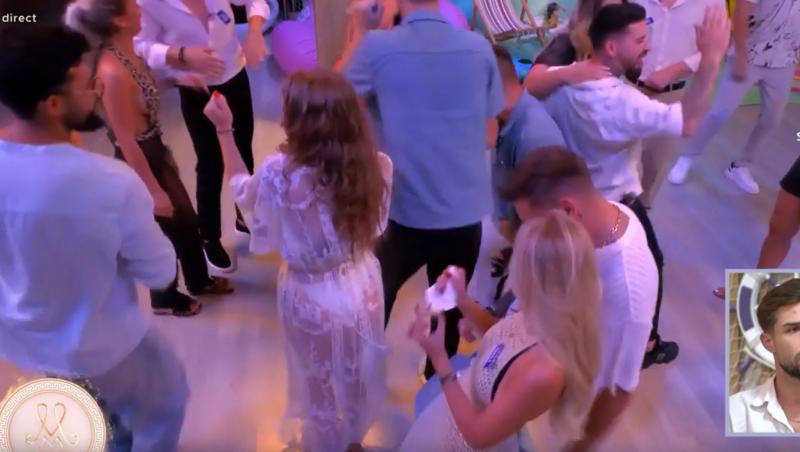 Mireasa, sezon 12. Interacțiuni surprinzătoare la prima petrecere. De cine s-a apropiat mai mult Emily și cu cine a a dansat Sorin