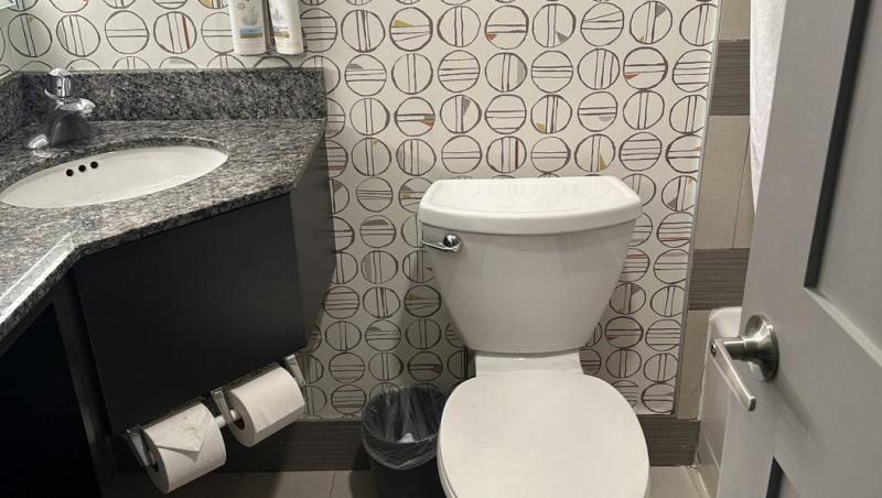 O femeie nu și-a dat seama că era însărcinată până când nu a născut. Cum s-a întors familia din vacanță