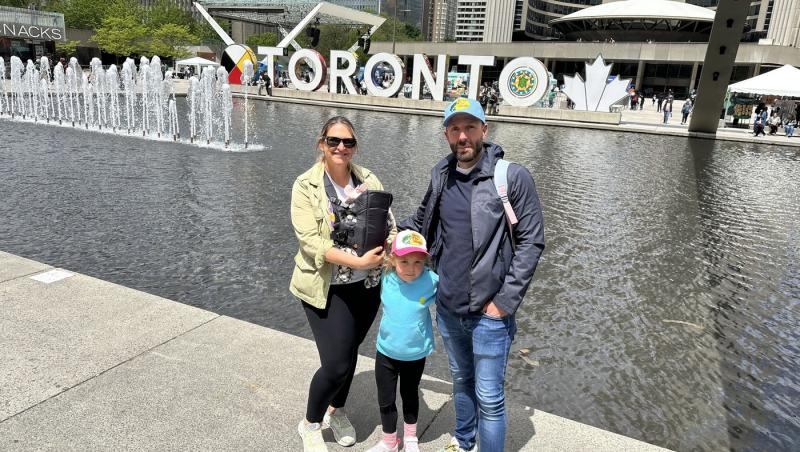 O femeie nu și-a dat seama că era însărcinată până când nu a născut. Cum s-a întors familia din vacanță