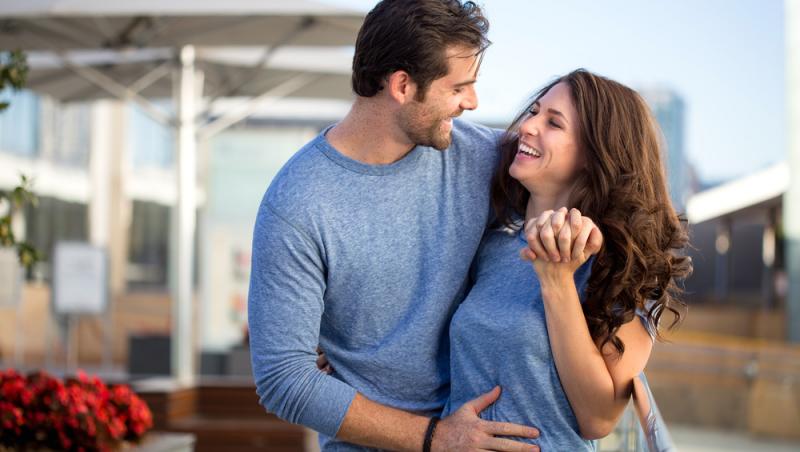 O femeie nu și-a dat seama că era însărcinată până când nu a născut. Cum s-a întors familia din vacanță