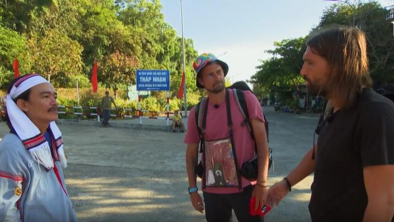 Jurnal de călătorie Asia Express, episodul 4. Gabi Tamaş şi Dan Alexa, ipostaze savuroase pe Drumul Eroilor. Cum au fost filmați