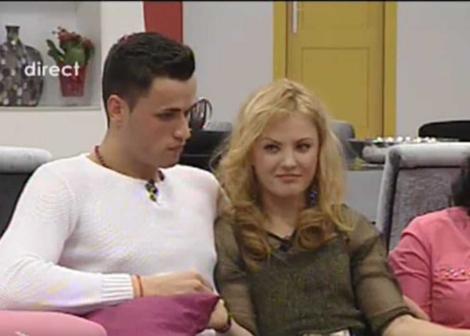 Ce familie frumoasă au Corina și Traian de la MPFM! Imaginea rară cu fetița și băiețelul lor