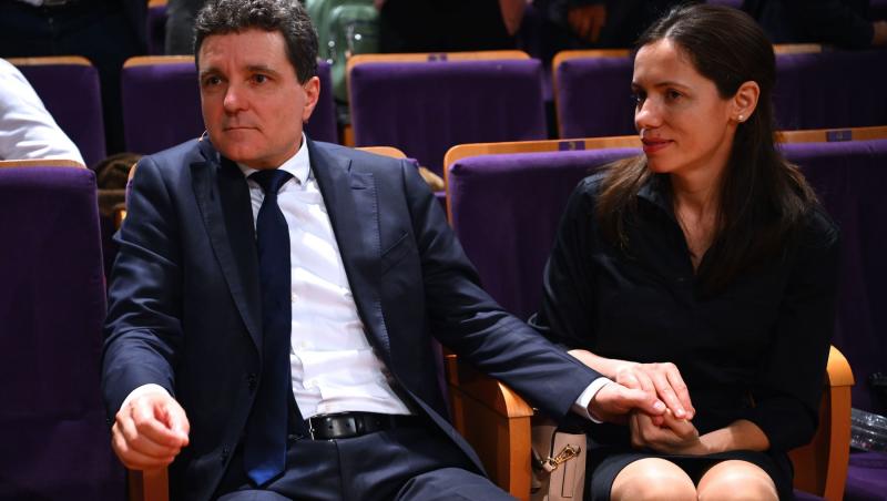Nicușor Dan și familia sa au făcut spectacol pe ringul de dans la o nuntă, lângă București. Cum a fost surprins președintele