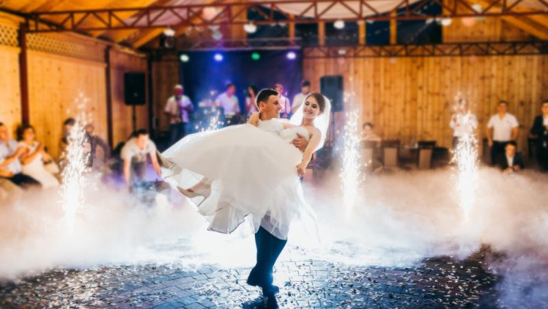 ANAF ia în vizor sălile de evenimente! Oamenii legii vor să știe câți participanți sunt la nunți, botezuri, majorate și nu numai
