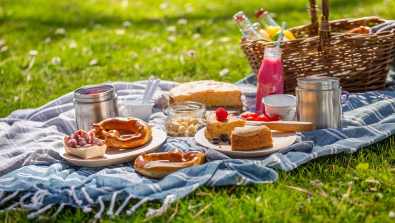Pentru picnic alege preparate fără creme și adaugă sosurile în momentul consumului